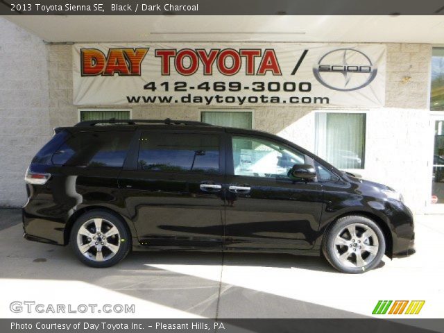 2013 Toyota Sienna SE in Black