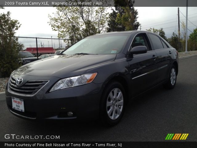 2009 Toyota Camry XLE in Magnetic Gray Metallic