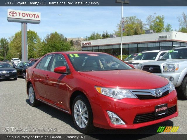 2012 Toyota Camry XLE in Barcelona Red Metallic