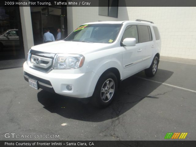 2009 Honda Pilot Touring in Taffeta White