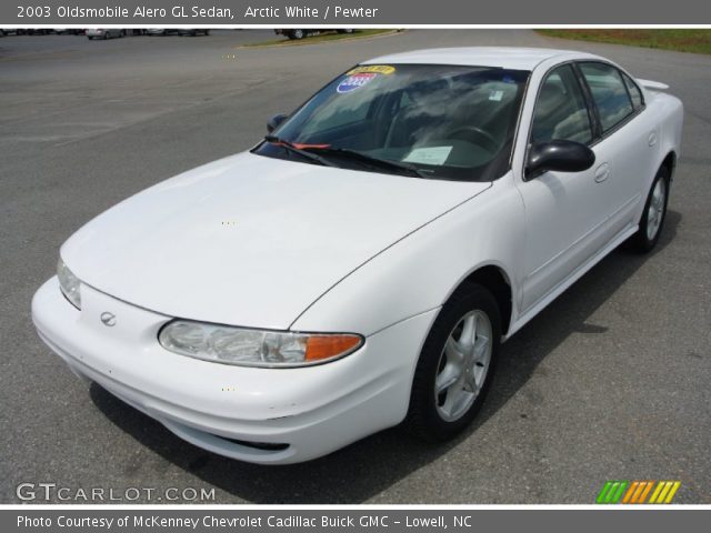2003 Oldsmobile Alero GL Sedan in Arctic White