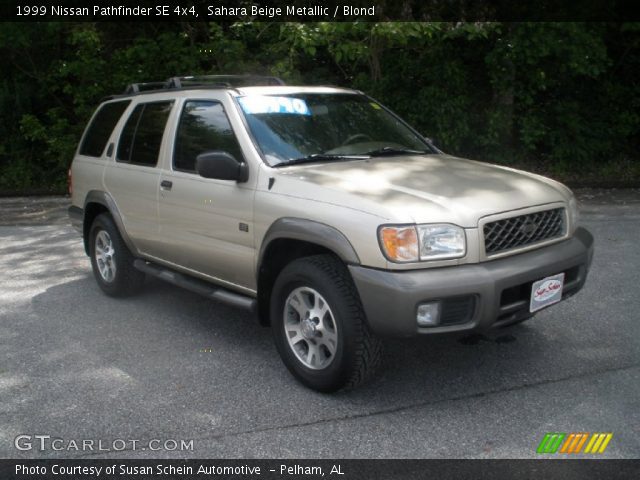 1999 Nissan Pathfinder SE 4x4 in Sahara Beige Metallic