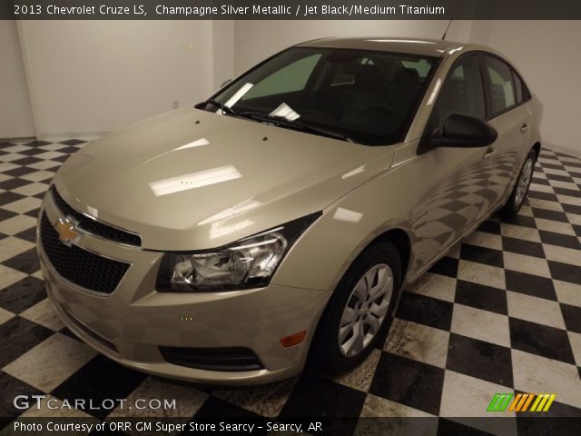 2013 Chevrolet Cruze LS in Champagne Silver Metallic