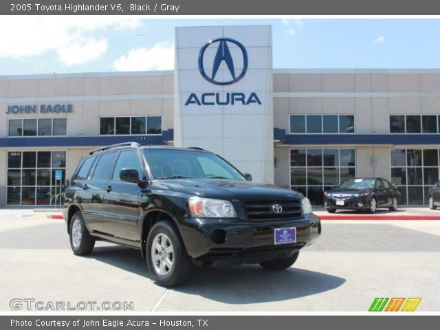 2005 Toyota Highlander V6 in Black