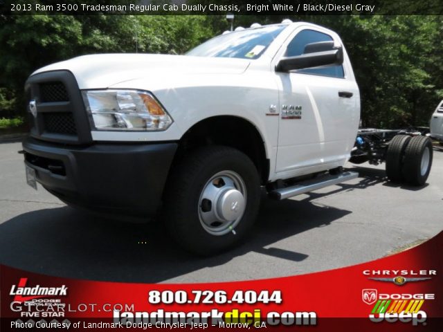 2013 Ram 3500 Tradesman Regular Cab Dually Chassis in Bright White