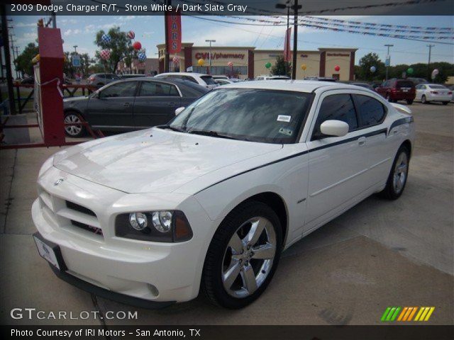 2009 Dodge Charger R/T in Stone White