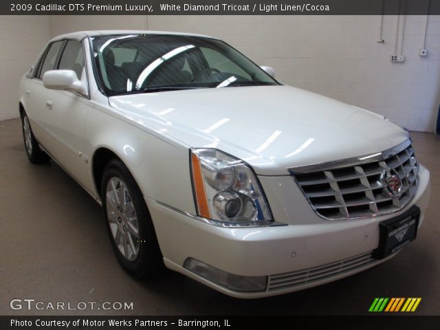 2009 Cadillac DTS Premium Luxury in White Diamond Tricoat