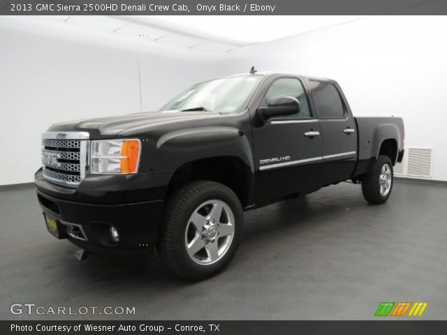 2013 GMC Sierra 2500HD Denali Crew Cab in Onyx Black