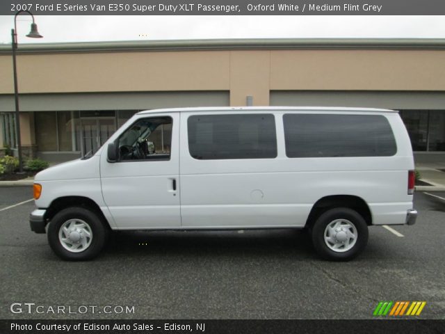 2007 Ford E Series Van E350 Super Duty XLT Passenger in Oxford White