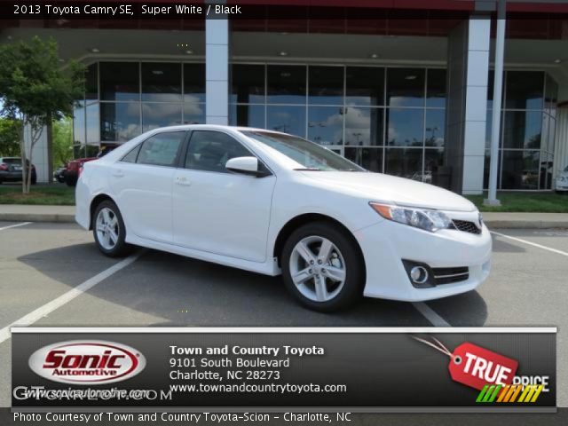 2013 Toyota Camry SE in Super White