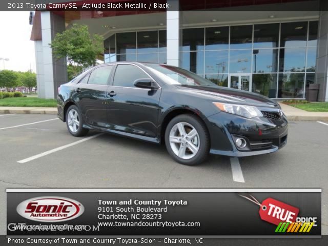 2013 Toyota Camry SE in Attitude Black Metallic
