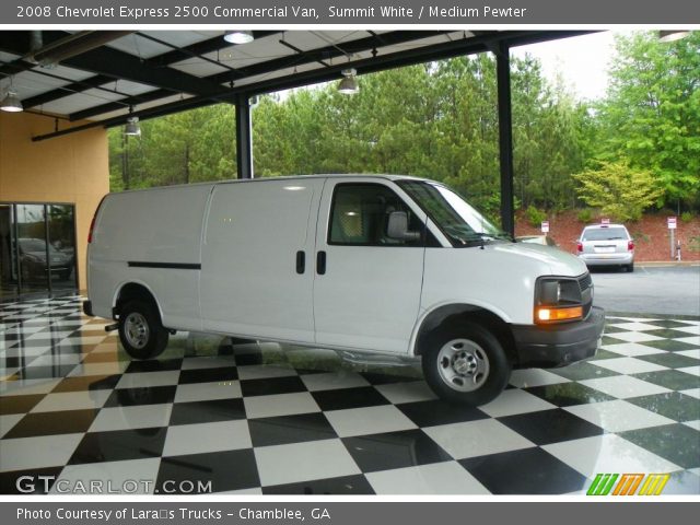 2008 Chevrolet Express 2500 Commercial Van in Summit White