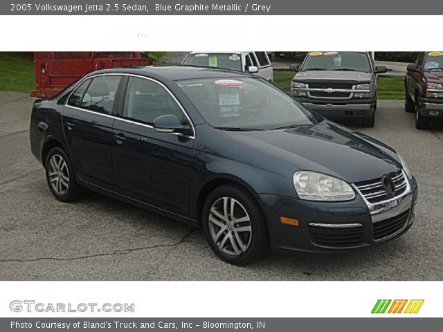 2005 Volkswagen Jetta 2.5 Sedan in Blue Graphite Metallic