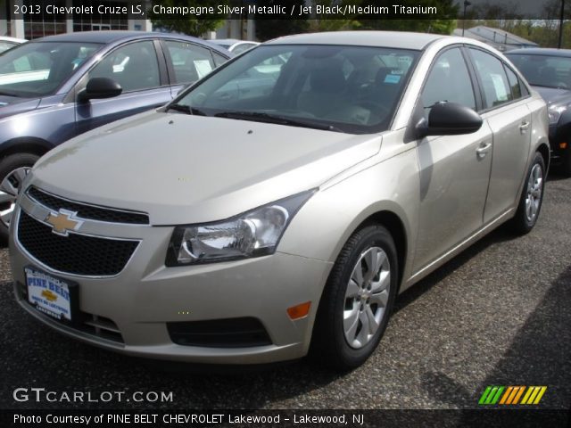 2013 Chevrolet Cruze LS in Champagne Silver Metallic