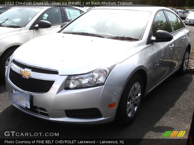 2013 Chevrolet Cruze LS in Silver Ice Metallic