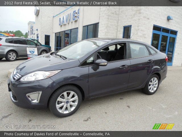 2012 Ford Fiesta SEL Sedan in Tuxedo Black Metallic