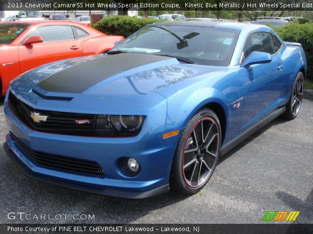 2013 Chevrolet Camaro SS Hot Wheels Special Edition Coupe in Kinetic Blue Metallic
