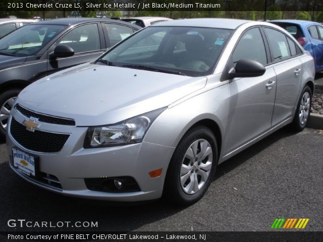 2013 Chevrolet Cruze LS in Silver Ice Metallic