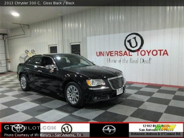 2013 Chrysler 300 C in Gloss Black