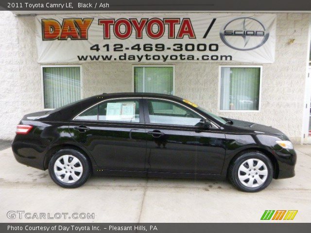 2011 Toyota Camry LE in Black