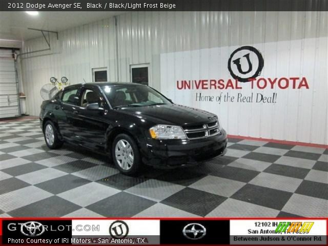 2012 Dodge Avenger SE in Black
