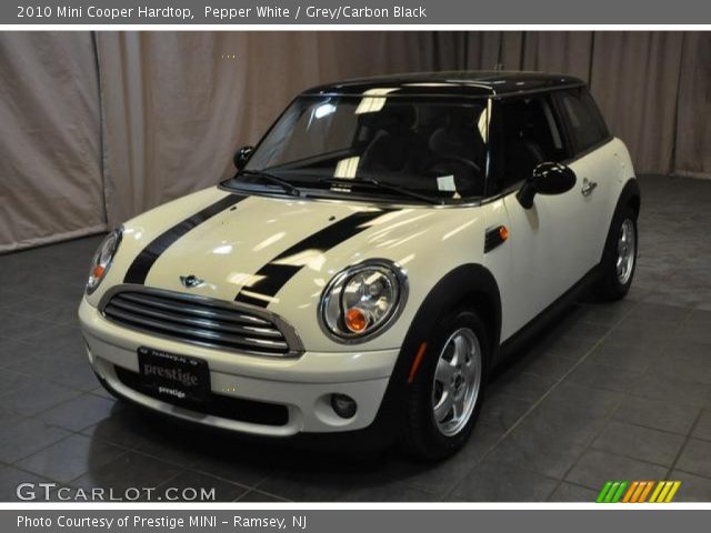 2010 Mini Cooper Hardtop in Pepper White