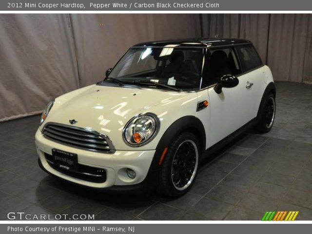 2012 Mini Cooper Hardtop in Pepper White