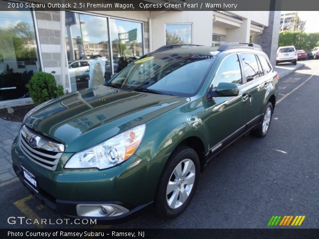 2010 Subaru Outback 2.5i Premium Wagon in Cypress Green Pearl