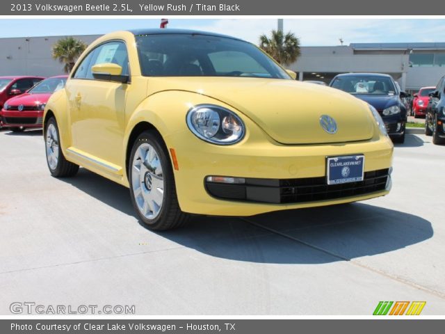 2013 Volkswagen Beetle 2.5L in Yellow Rush
