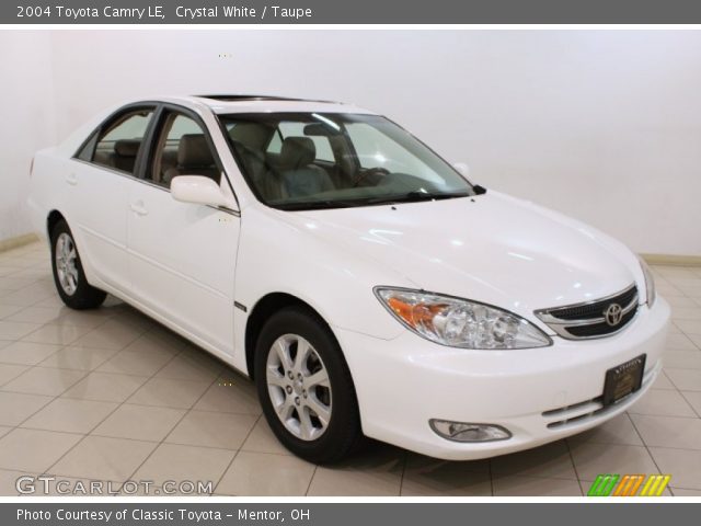 2004 Toyota Camry LE in Crystal White