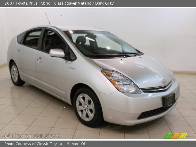 2007 Toyota Prius Hybrid in Classic Silver Metallic