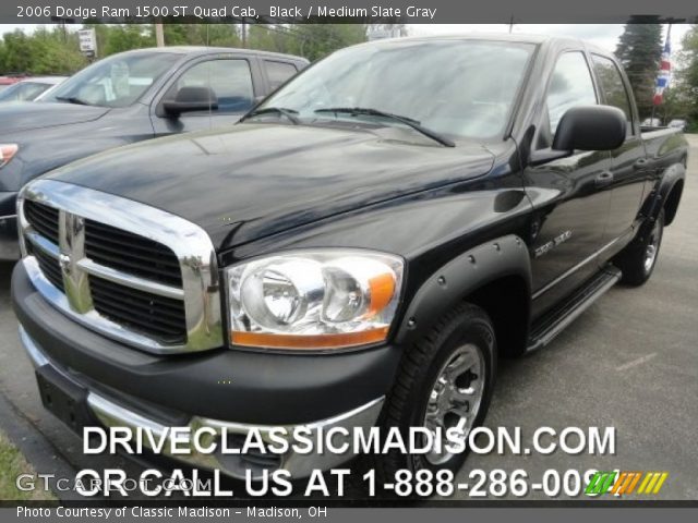 2006 Dodge Ram 1500 ST Quad Cab in Black