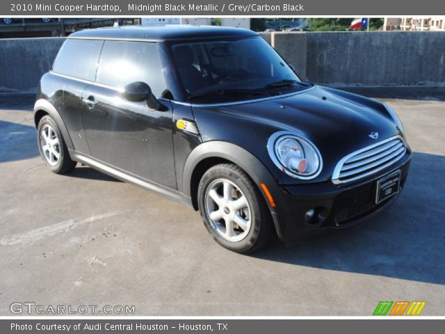 2010 Mini Cooper Hardtop in Midnight Black Metallic