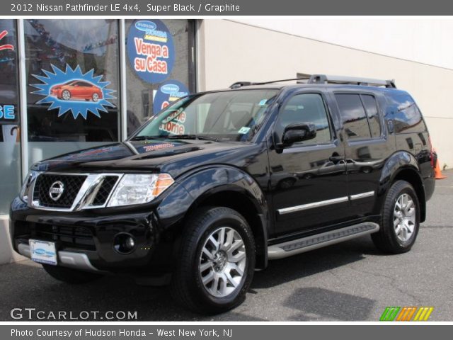 2012 Nissan Pathfinder LE 4x4 in Super Black
