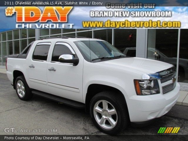 2011 Chevrolet Avalanche LS 4x4 in Summit White