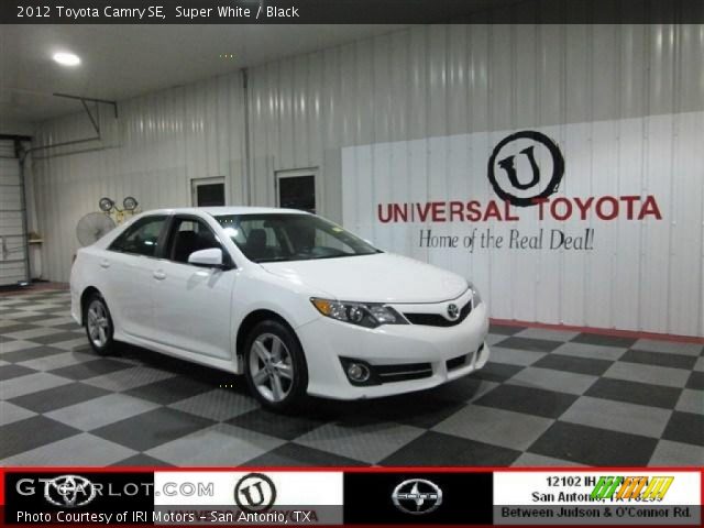 2012 Toyota Camry SE in Super White