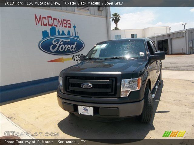 2013 Ford F150 XL SuperCrew in Tuxedo Black Metallic