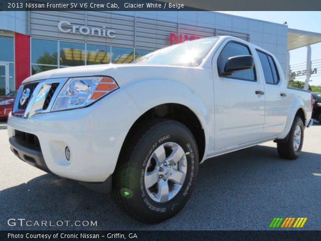 2013 Nissan Frontier SV V6 Crew Cab in Glacier White