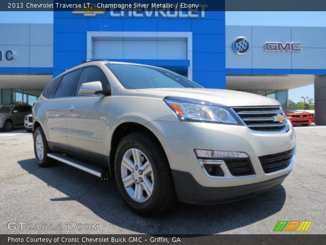 2013 Chevrolet Traverse LT in Champagne Silver Metallic