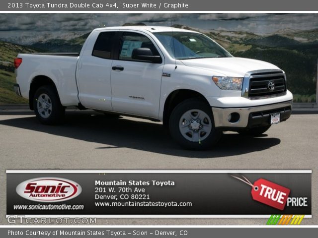 2013 Toyota Tundra Double Cab 4x4 in Super White
