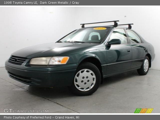 1998 Toyota Camry LE in Dark Green Metallic