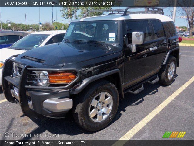 2007 Toyota FJ Cruiser 4WD in Black Diamond