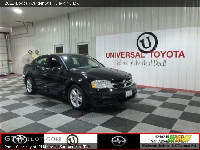 2012 Dodge Avenger SXT in Black