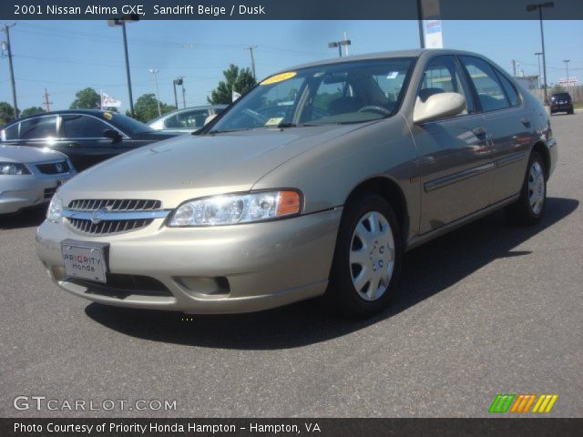 2001 Nissan Altima GXE in Sandrift Beige