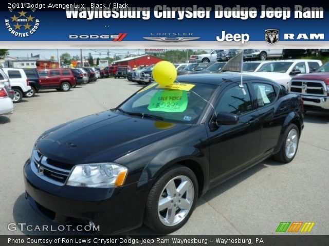 2011 Dodge Avenger Lux in Black