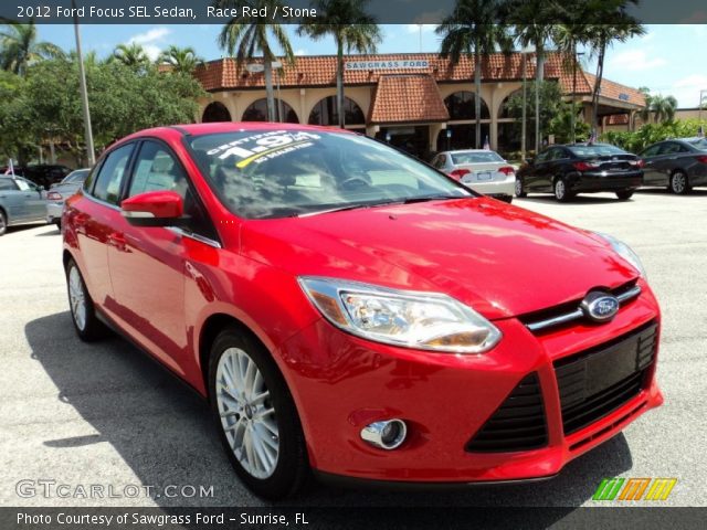 2012 Ford Focus SEL Sedan in Race Red