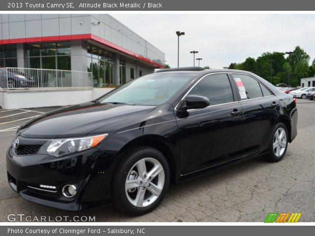 2013 Toyota Camry SE in Attitude Black Metallic