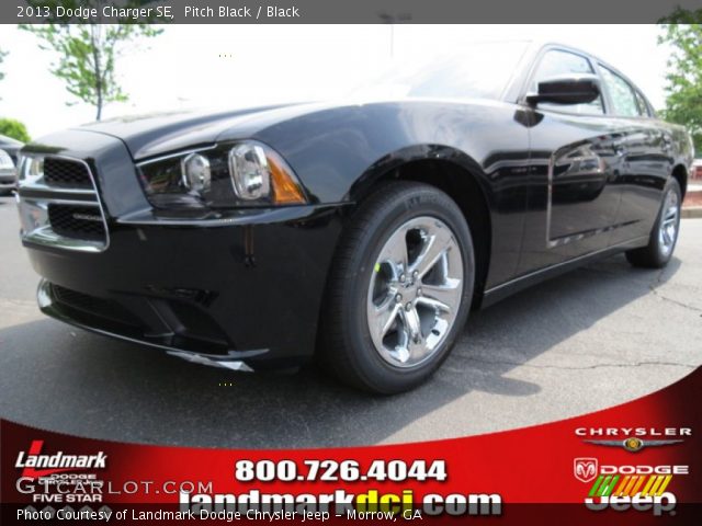 2013 Dodge Charger SE in Pitch Black