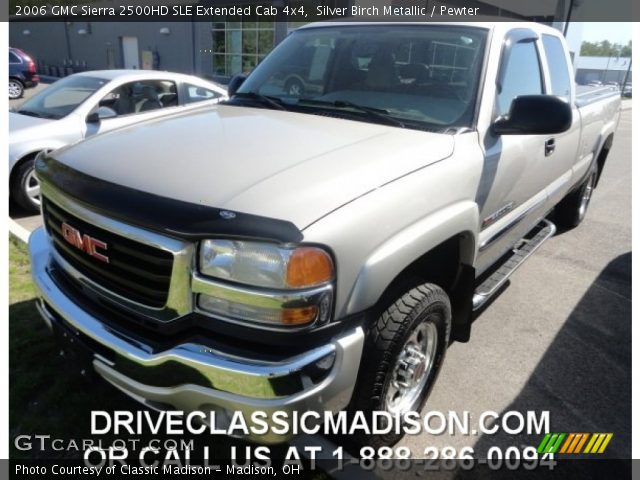2006 GMC Sierra 2500HD SLE Extended Cab 4x4 in Silver Birch Metallic