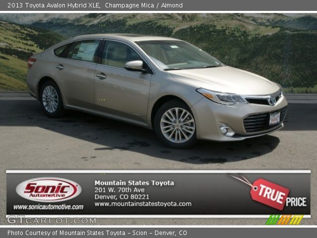 2013 Toyota Avalon Hybrid XLE in Champagne Mica